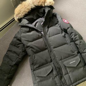 Canada Goose Women's Parka - Women's size L